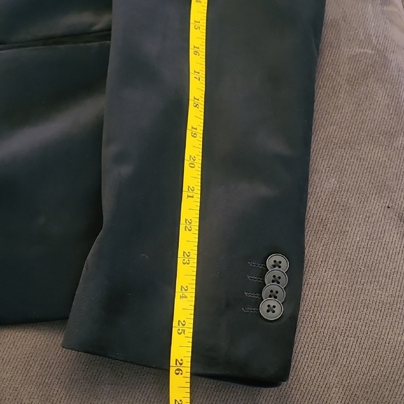 Men's Black Velvet Blazer By GEUSS - Picture 10 of 10